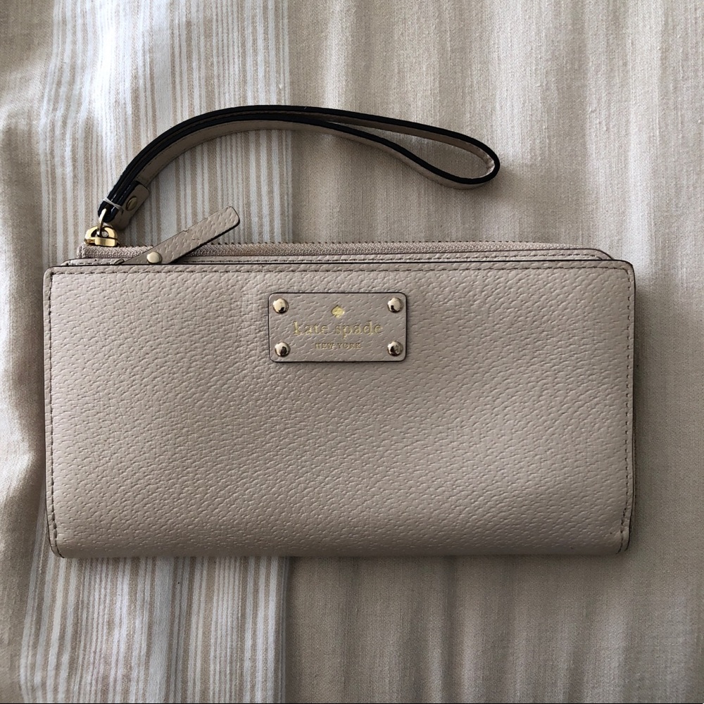 Kate Spade Blush Wristlet Wallet